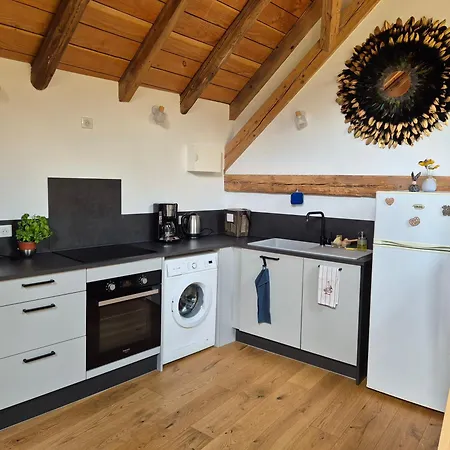 Chez Jeremie & Mary Breitenau